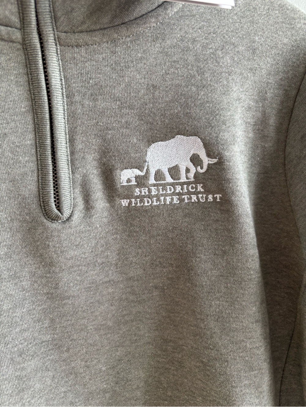 League Gray Quarter-Zip Pullover Sweatshirt - Sheldrick Wildlife Trust - Medium - Picture 2 of 9